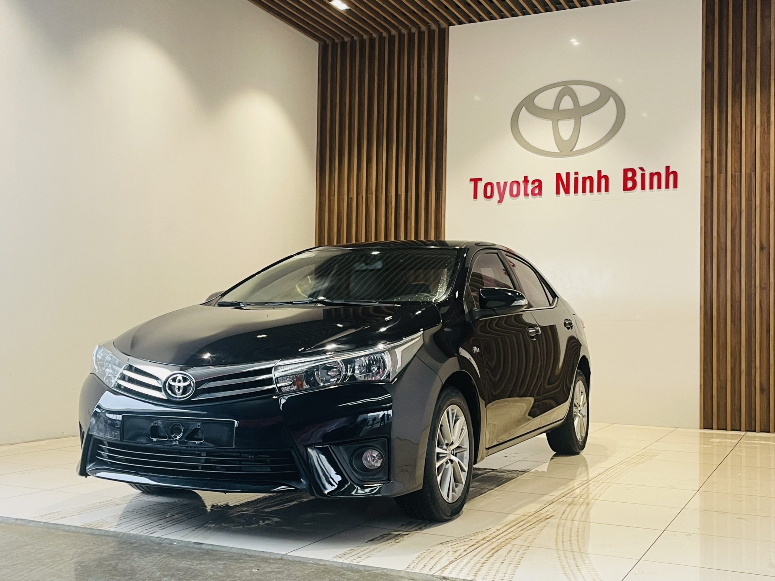Bán xe Toyota Altis 2015 màu Nâu ánh Đồng  Toyota An Thành Fukushima   MBN26012  0908450548